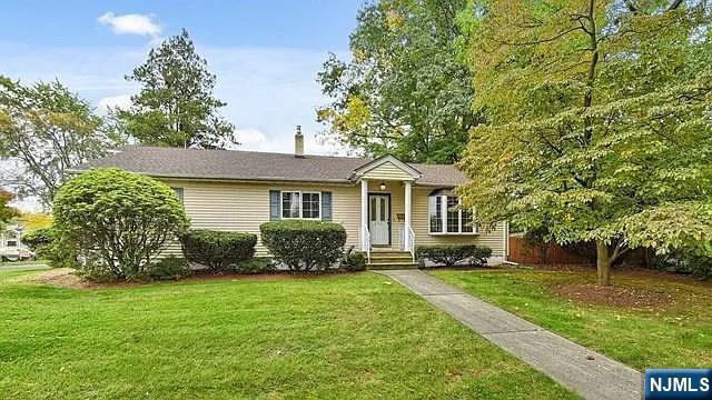 252 Valley Road River Edge, NJ 07661 - Photo 2 of 21
