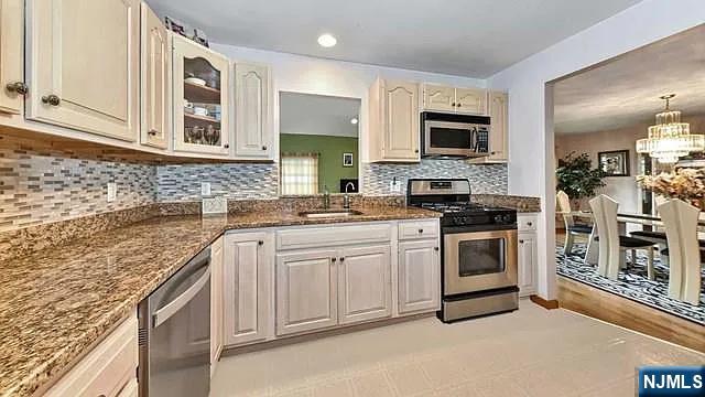 252 Valley Road River Edge, NJ 07661 - Photo 9 of 21