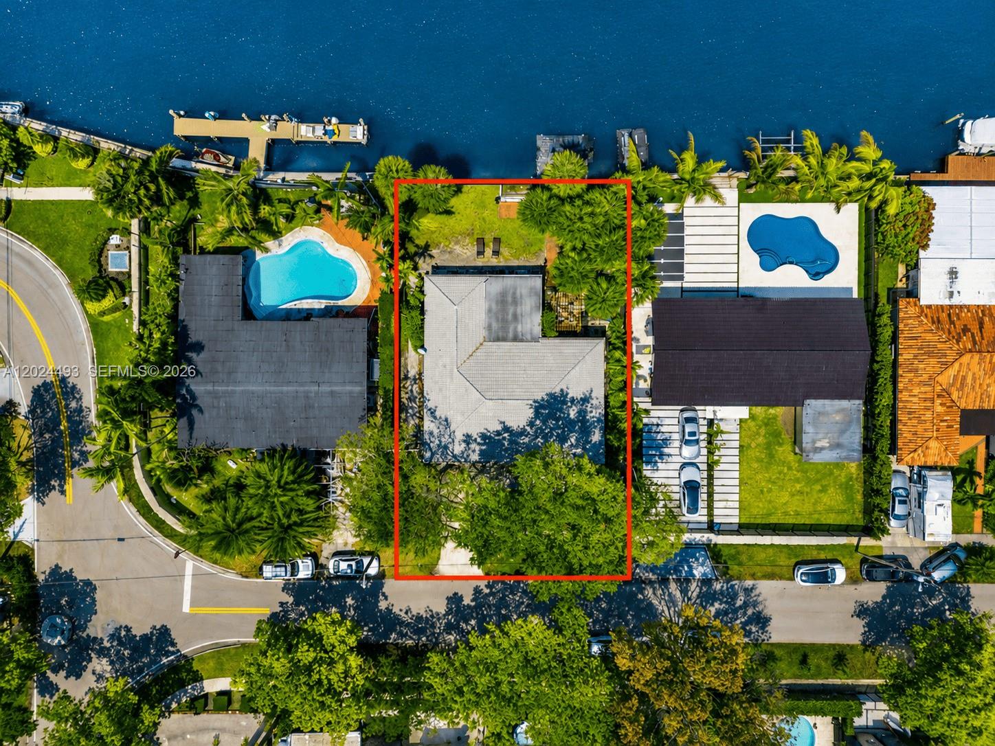 1995 Ixora Road North Miami, FL 33181 - Photo 6 of 23 Photo 6