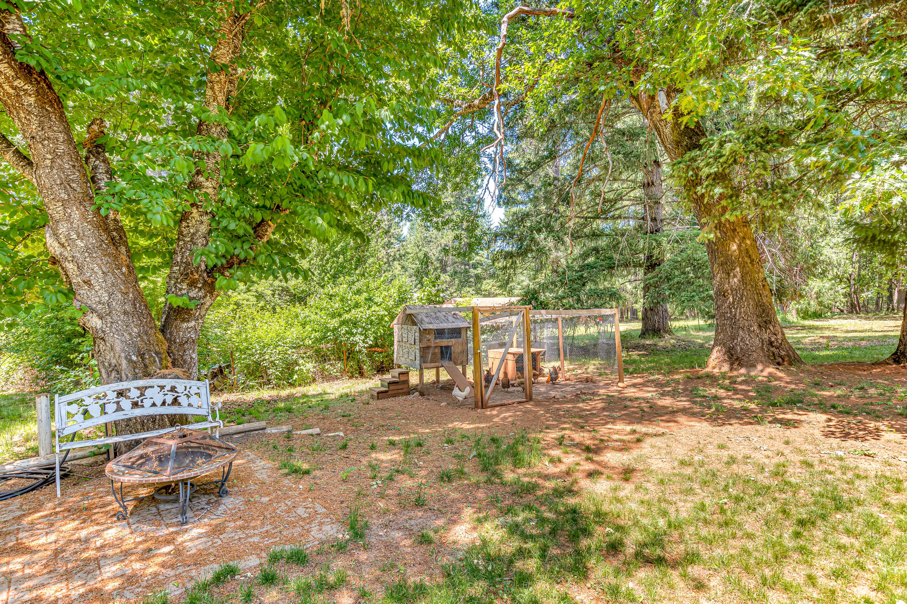 2680 Riverbanks Road Grants Pass, OR 97527 - Photo 41 of 49 9R9A3663