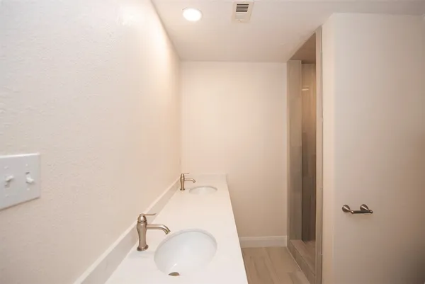 $2,200 | 11406 Sagewind Drive, Houston, TX 77089