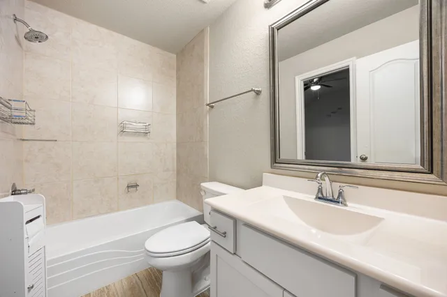 $425,000 | 17068 Easter Lily Drive, Conroe, TX 77385