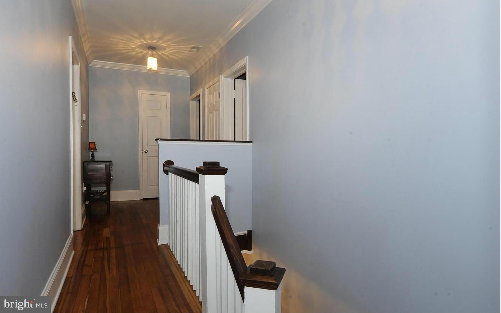 3400 Taney Road Baltimore, MD 21215 - Photo 15 of 30 2nd Level Hallway