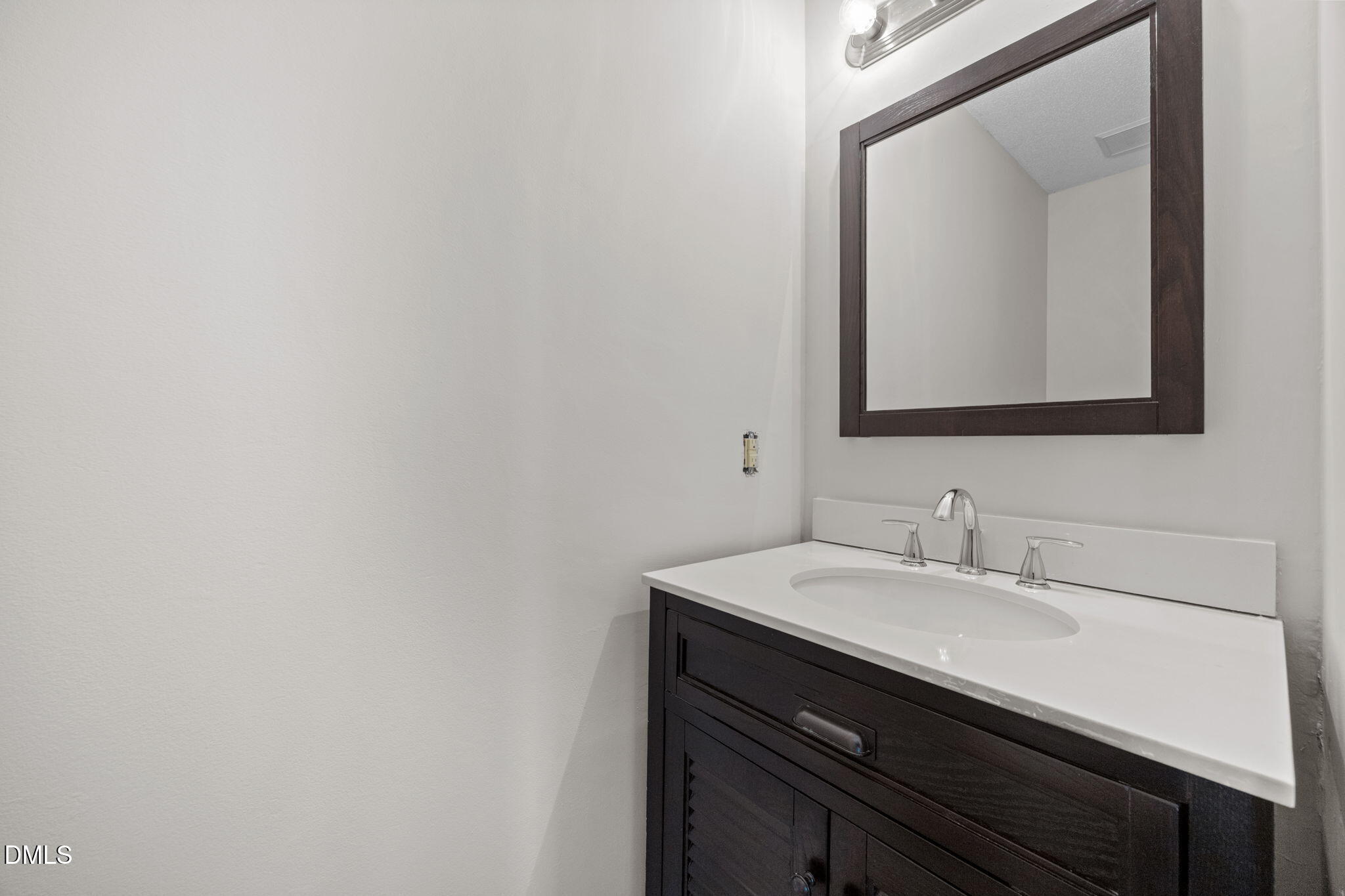 5321 Northpines Drive Raleigh, NC 27610 - Photo 12 of 41 20-web-or-mls-IMG_1432