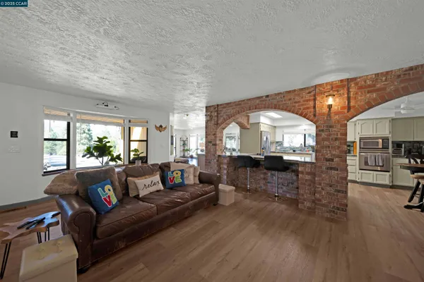 $649,900 | 1324 Alves Road, Weed, CA 96094