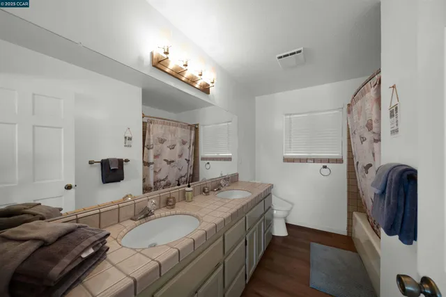 a view of a hallway with workspace