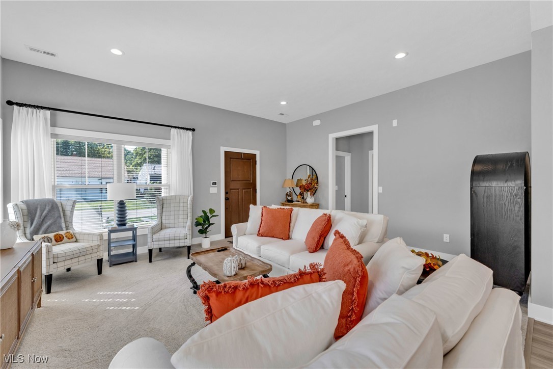 205 Sunset Road Avon Lake, OH 44012 - Photo 8 of 30 Gallery Image 8