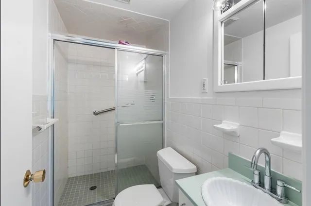 $3,800 | 30 Lake Shore Court, Unit 1, Boston, MA 02135