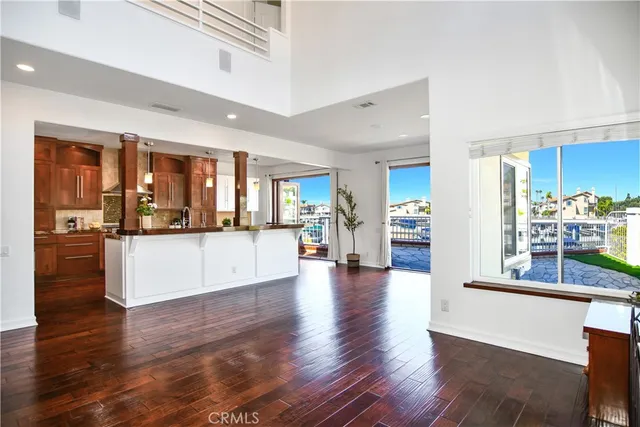 $2,350,000 | 347 Empire Landing, Long Beach, CA 90803