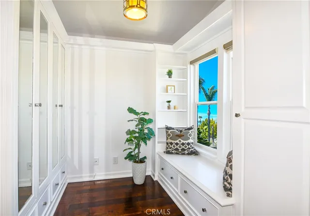 $2,350,000 | 347 Empire Landing, Long Beach, CA 90803