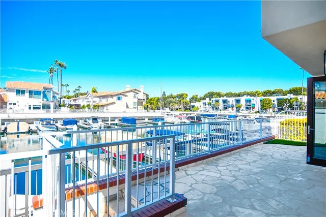 $2,350,000 | 347 Empire Landing, Long Beach, CA 90803