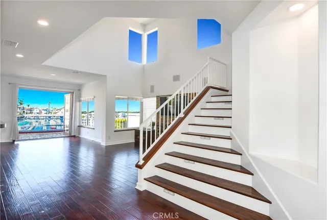 $2,350,000 | 347 Empire Landing, Long Beach, CA 90803