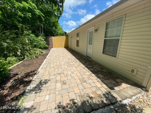 $2,200 | 10133 Bellflower Way, Knoxville, TN 37932