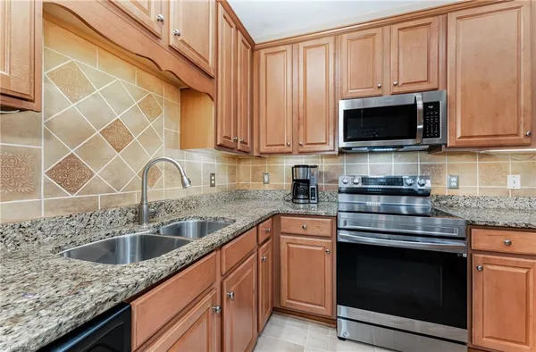 $320,000 | 215 Channel Cove Court, Jamestown, NC 27282