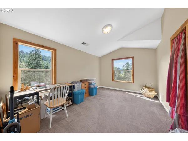 $649,900 | 1020 Spooner Ridge Lane, Oakland, OR 97462