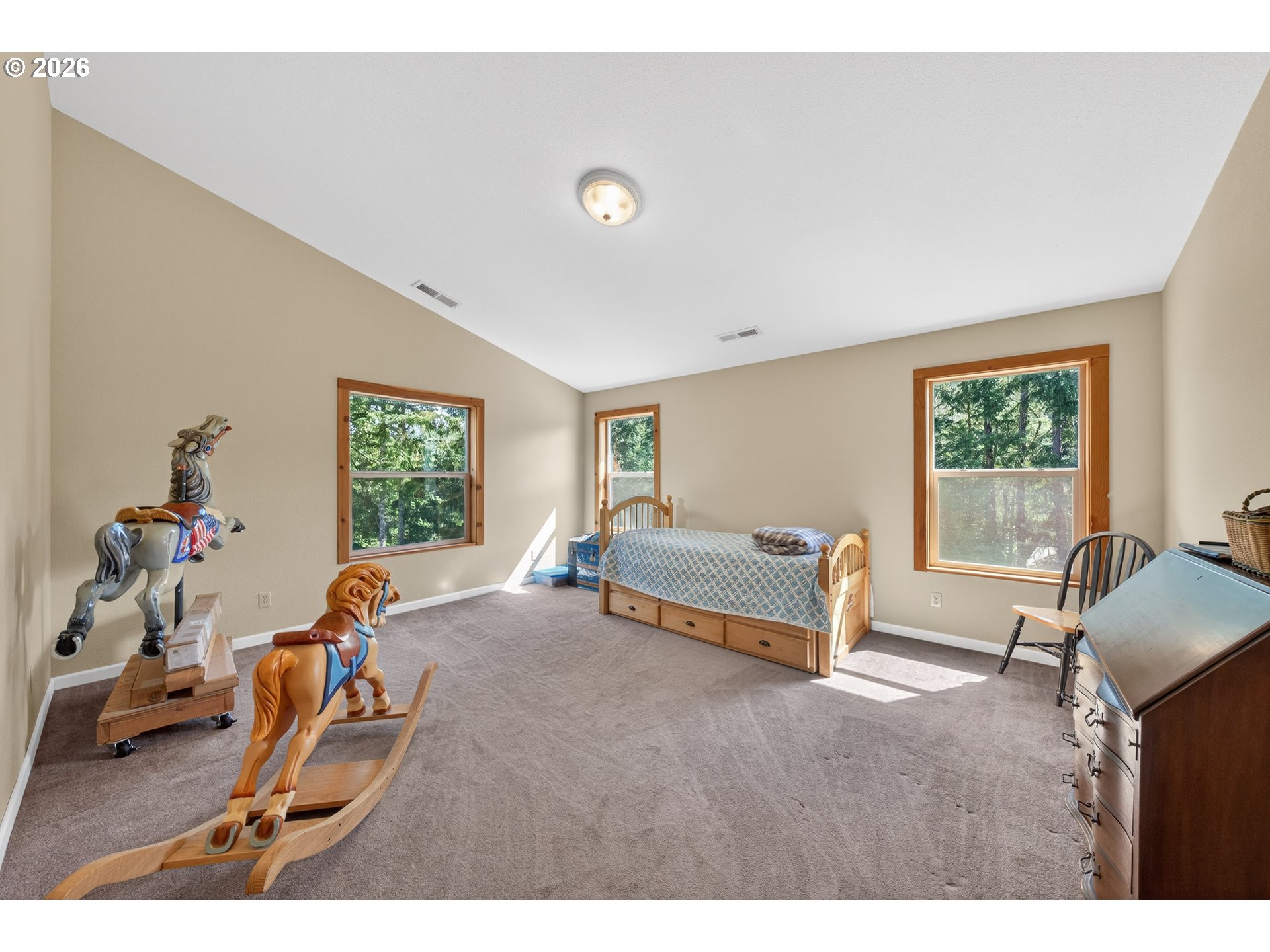 1020 Spooner Ridge Lane Oakland, OR 97462 - Photo 18 of 44 Bedroom