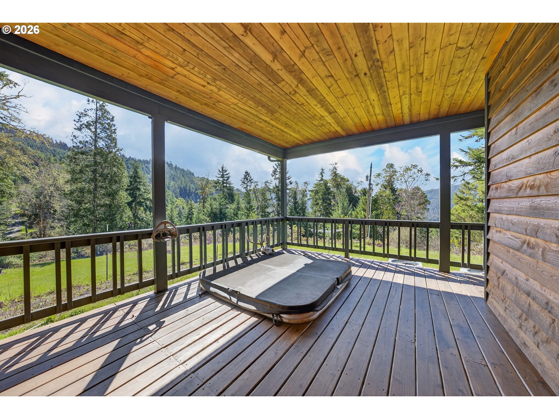 1020 Spooner Ridge Lane Oakland, OR 97462 - Photo 26 of 44 Covered Porch