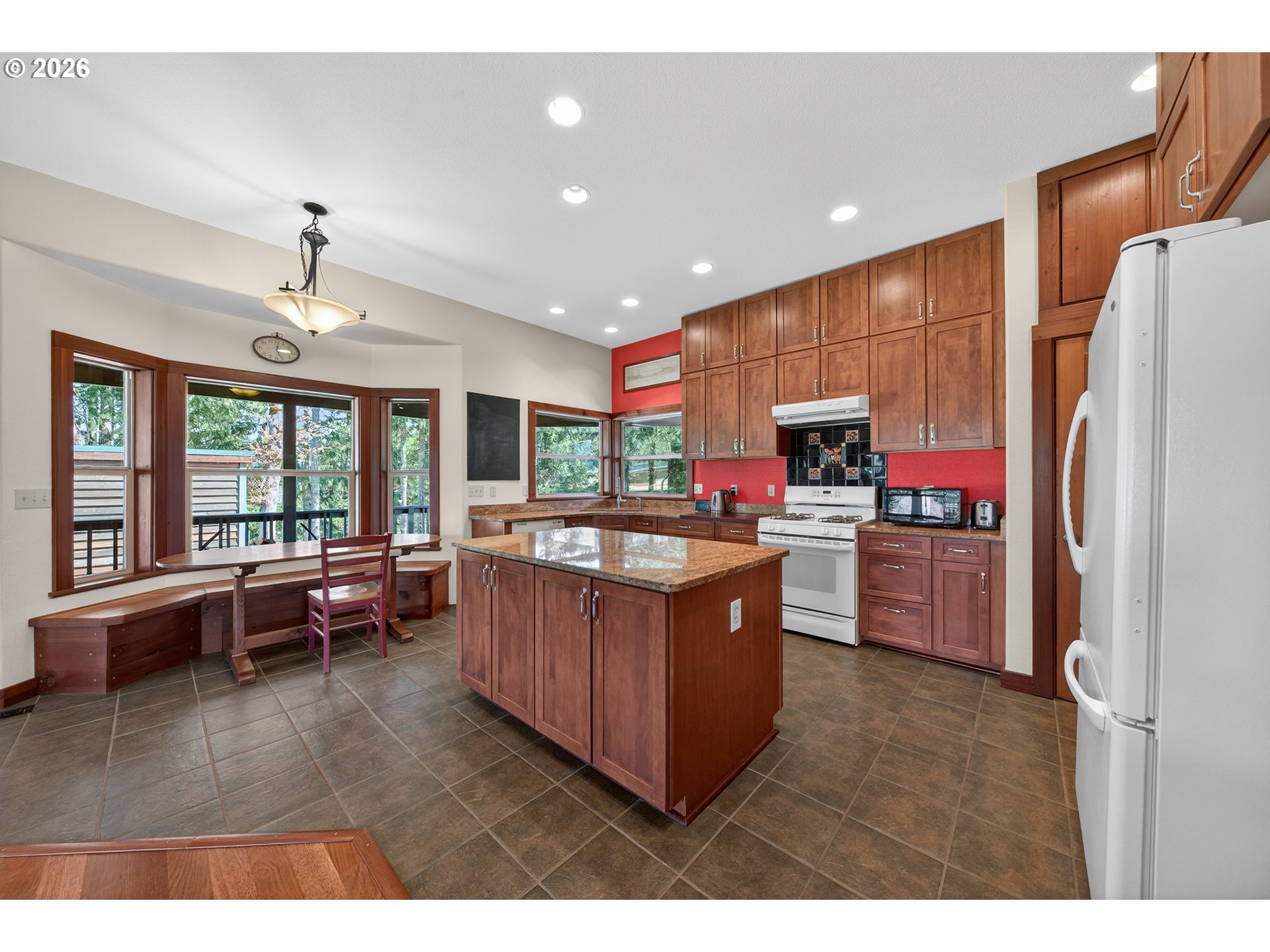 1020 Spooner Ridge Lane Oakland, OR 97462 - Photo 9 of 44 Kitchen