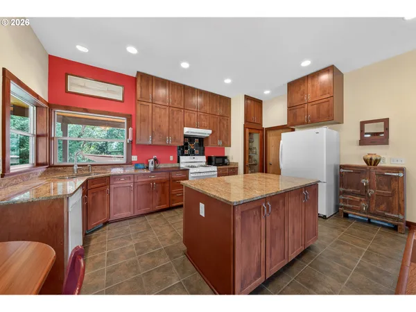 $649,900 | 1020 Spooner Ridge Lane, Oakland, OR 97462