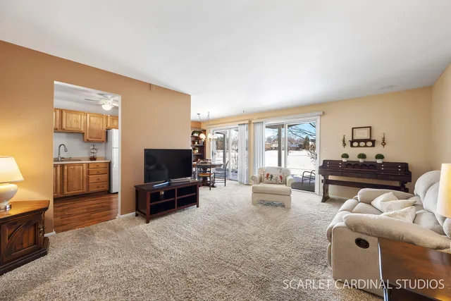 $240,000 | 2057 Lancaster Circle, Unit 101C, Naperville, IL 60565