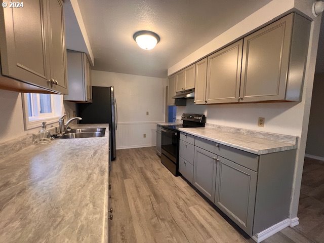 907 Greenwood Avenue Reedsport, OR 97467 - Photo 12 of 45