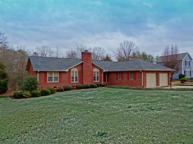 108 Club Ridge Drive, Unit CLUB RIDGE) Pickens, SC 29671 - Photo 1 of 17