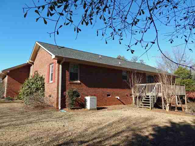 108 Club Ridge Drive, Unit CLUB RIDGE) Pickens, SC 29671 - Photo 13 of 17