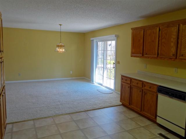 108 Club Ridge Drive, Unit CLUB RIDGE) Pickens, SC 29671 - Photo 5 of 17