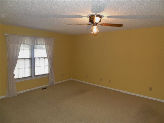 108 Club Ridge Drive, Unit CLUB RIDGE) Pickens, SC 29671 - Photo 8 of 17