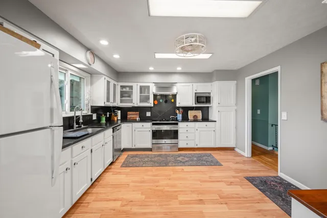 $435,000 | 6615 Kaiser Drive, Lawrenceburg, IN 47025