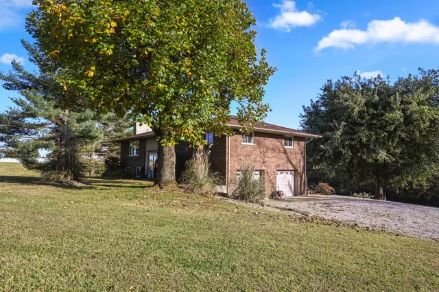 $435,000 | 6615 Kaiser Drive, Lawrenceburg, IN 47025