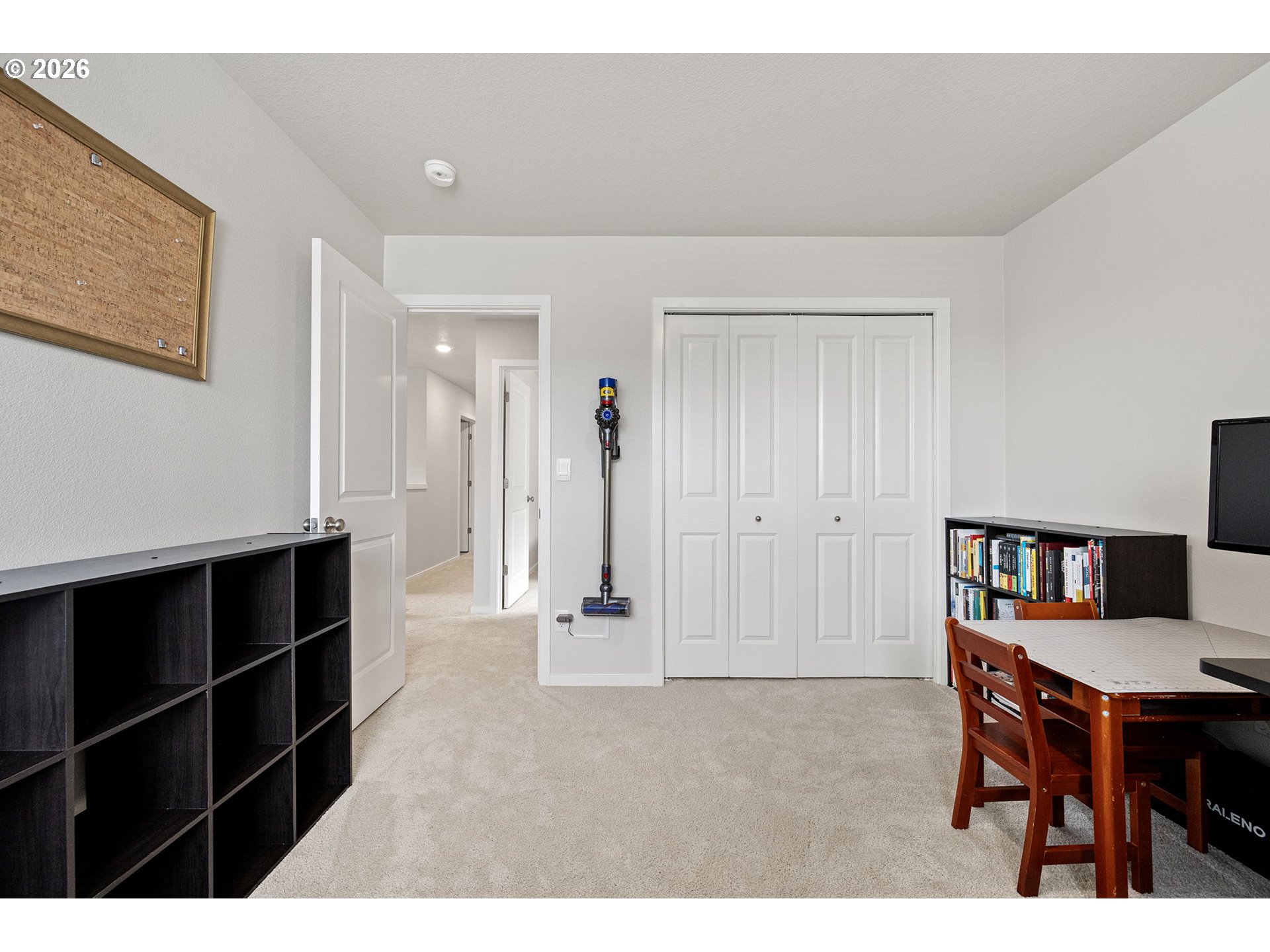 2259 30th Place Springfield, OR 97477 - Photo 43 of 48 a view of a livingroom with furniture
