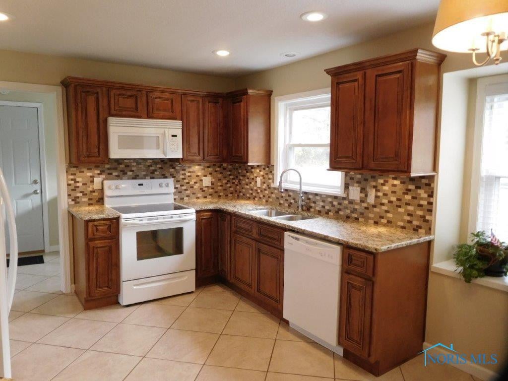 11155 Old State Line Road Swanton, OH 43558 - Photo 14 of 22 Gallery Image 14