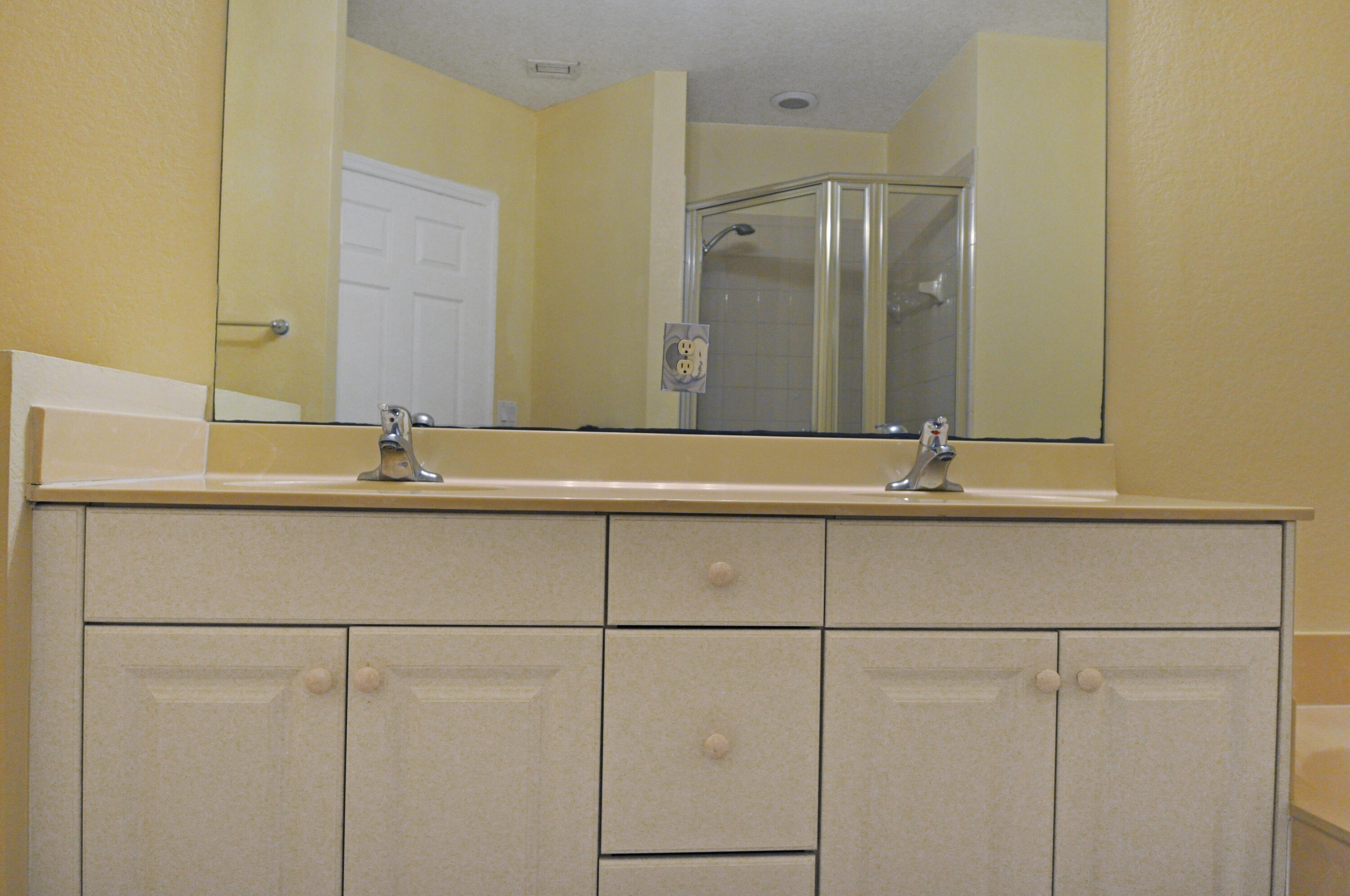 3615 Oleander Terrace Riviera Beach, FL 33404 - Photo 24 of 37 DSC_0028-1