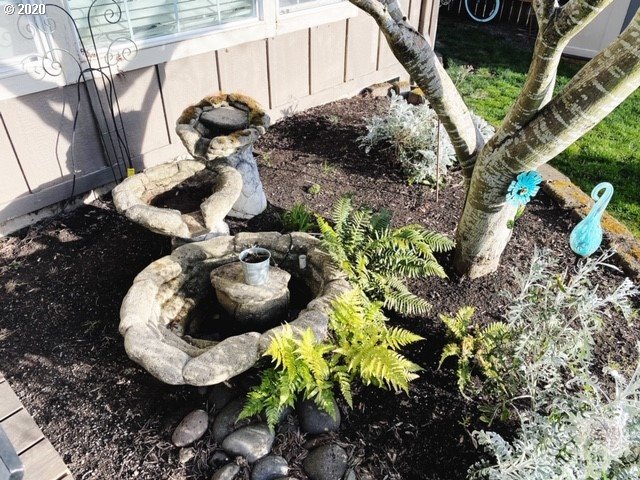 3410 Merryvale Road Eugene, OR 97404 - Photo 15 of 19 Gallery Image 15