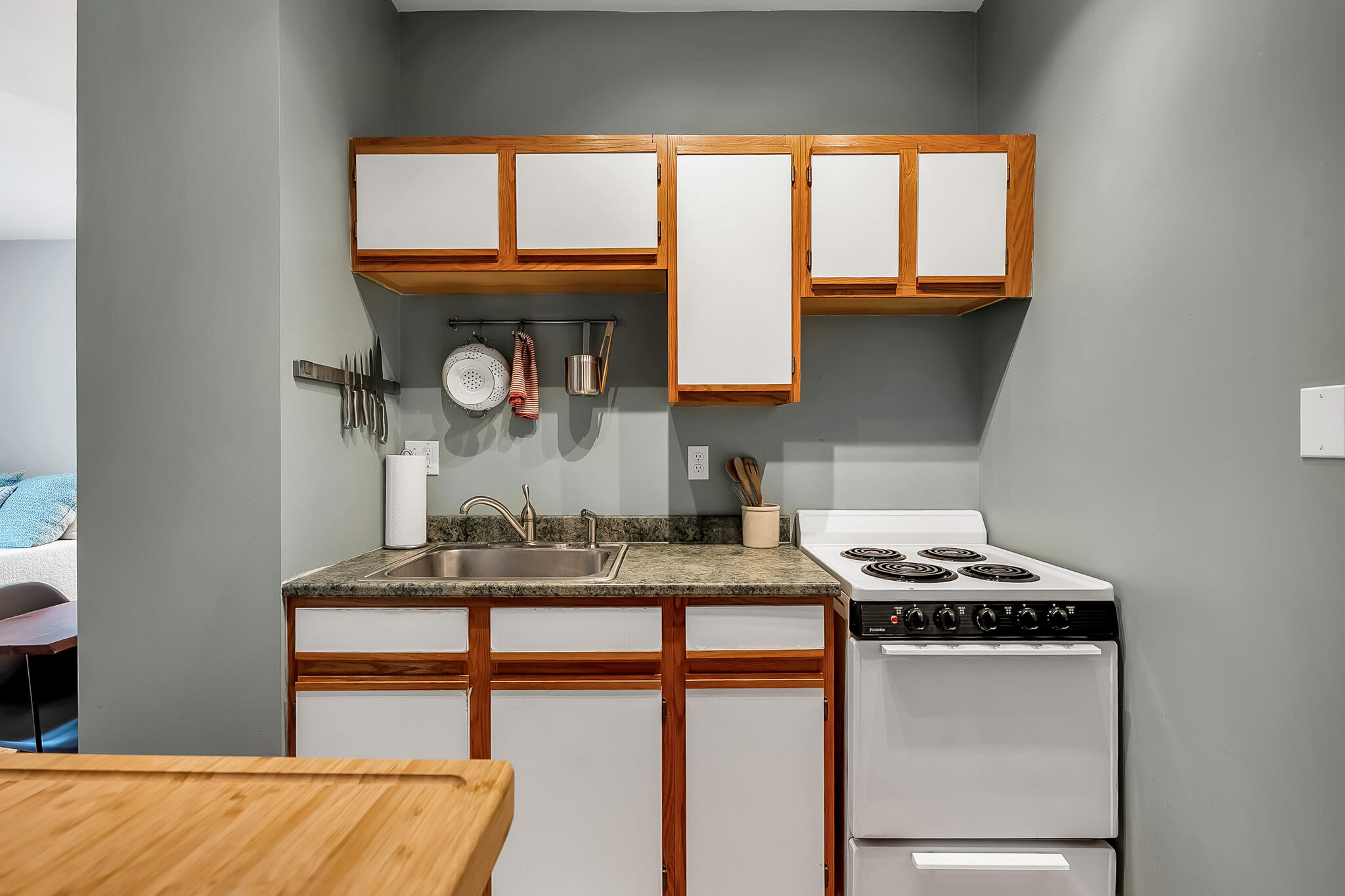 238 State Street, Unit 3 Portland, ME 04101 - Photo 11 of 24 238 State St -11