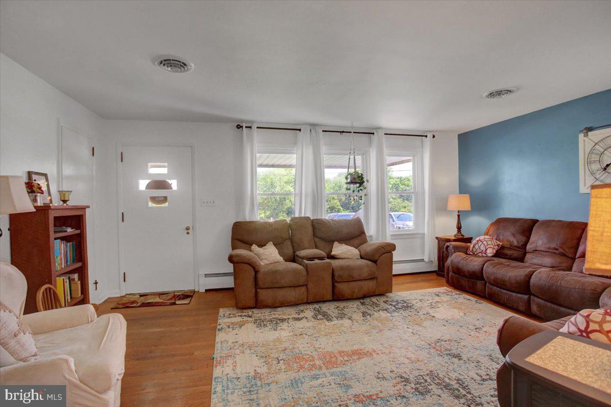 6748 Jack Road St. Thomas, PA 17252 - Photo 8 of 36 Gallery Image 8