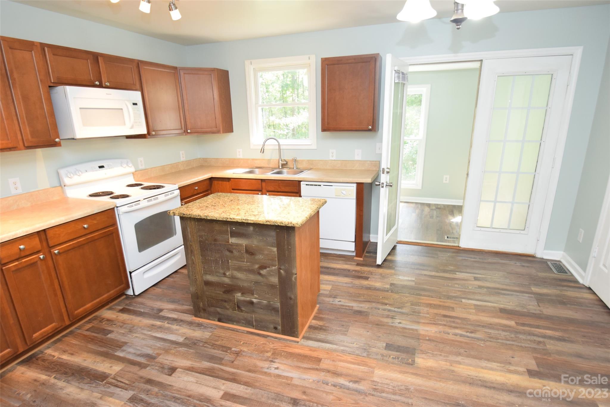 1870 Barkley Road Midland, NC 28107 - Photo 16 of 32 Gallery Image 16