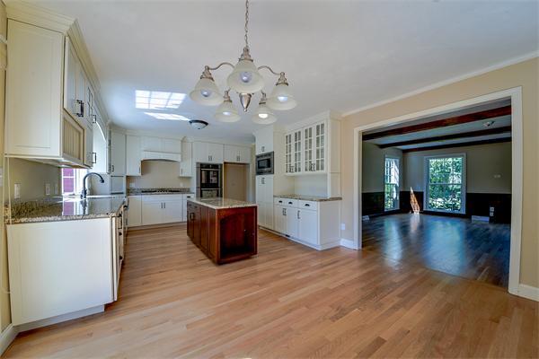 195 Woodside Road Sudbury, MA 01776 - Photo 7 of 30 Gallery Image 7