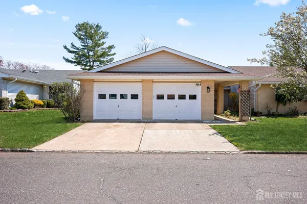 $479,000 | 701 Croydon Road, Unit A, Monroe Township, NJ 08831