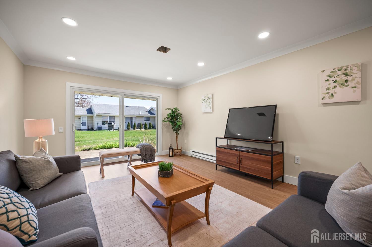 701 Croydon Road, Unit A Monroe Township, NJ 08831 - Photo 15 of 33