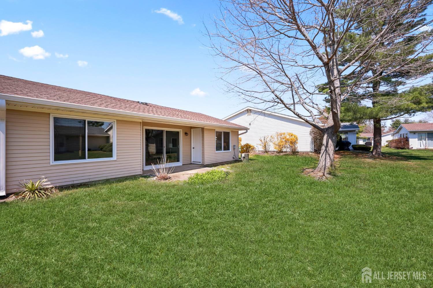 701 Croydon Road, Unit A Monroe Township, NJ 08831 - Photo 29 of 33