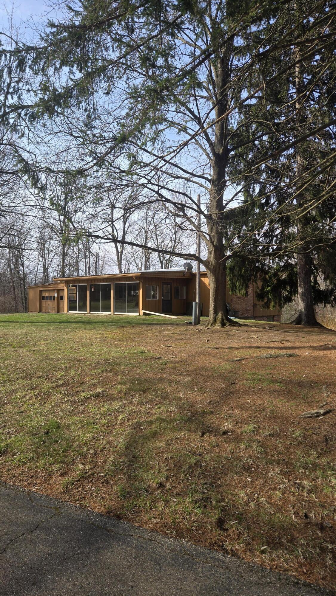 7091 Ann Arbor Road Jackson, MI 49201 - Photo 53 of 61 20260330_105044