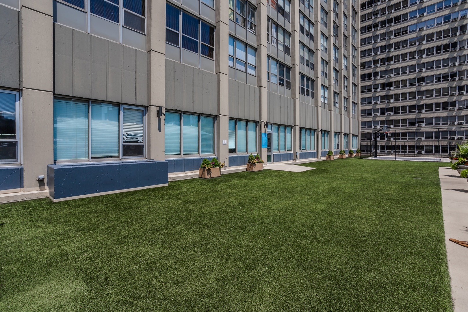 655 West Irving Park Road, Unit 1808 Chicago, IL 60613 - Photo 13 of 25