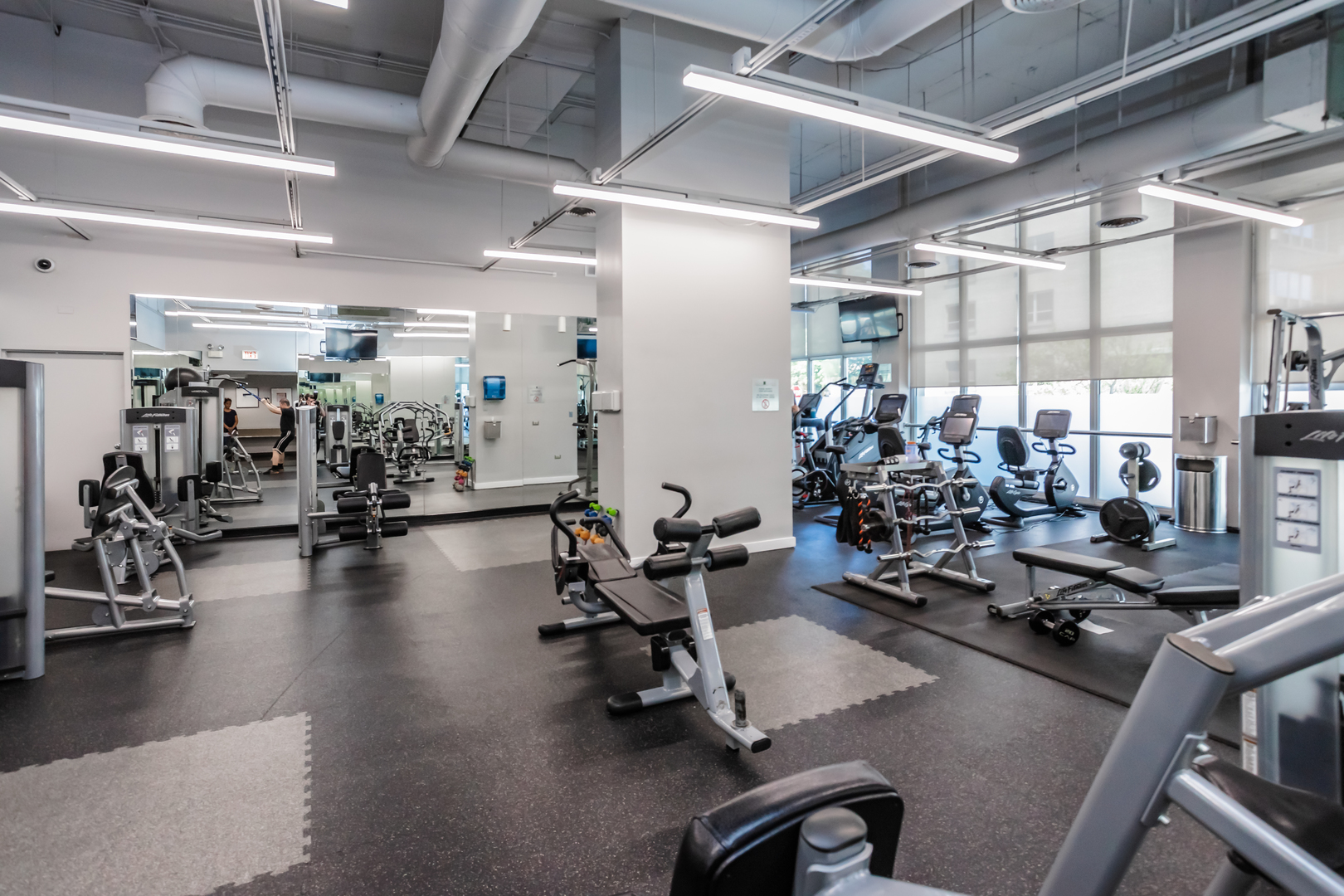 655 West Irving Park Road, Unit 1808 Chicago, IL 60613 - Photo 18 of 25