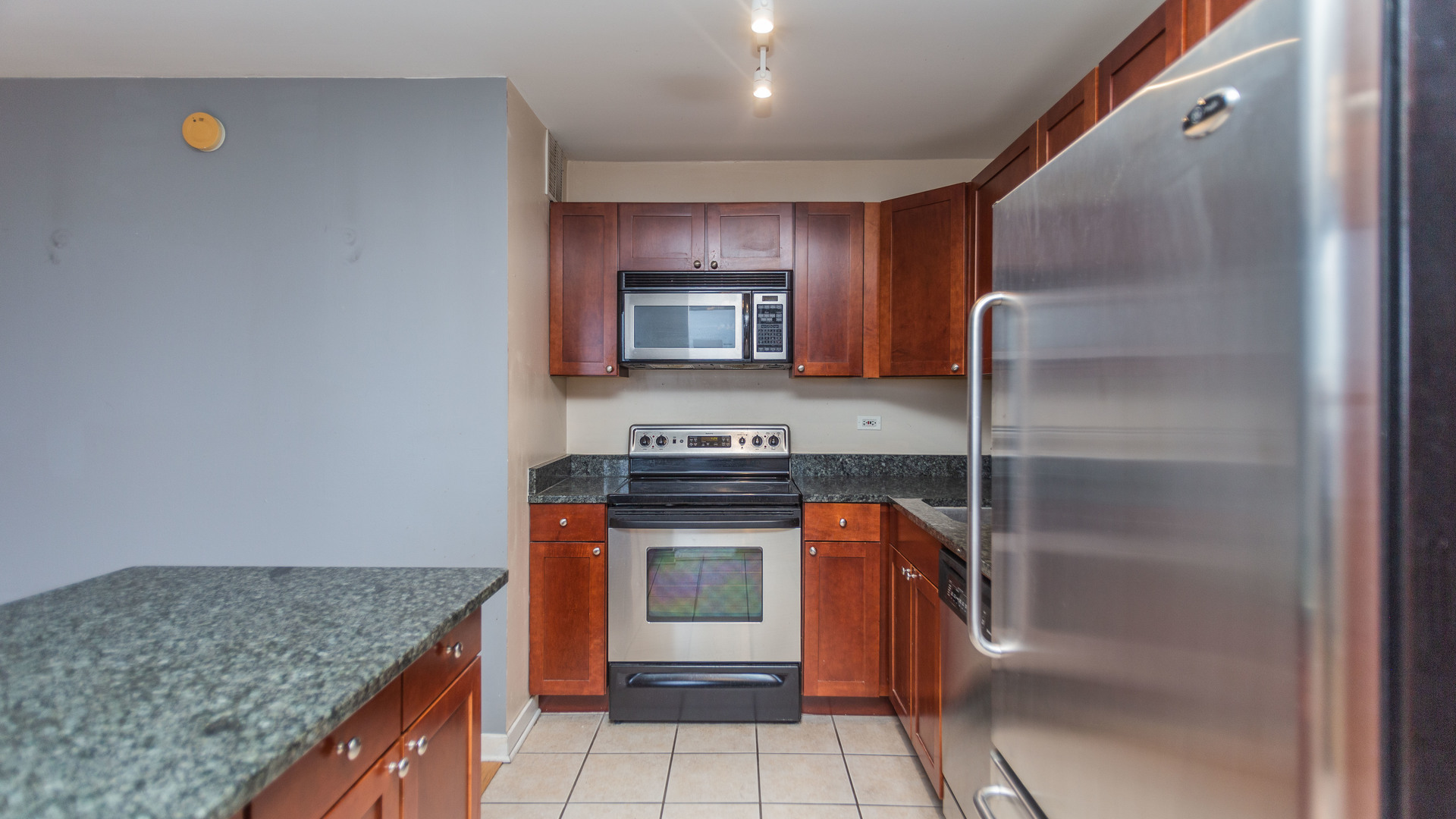 655 West Irving Park Road, Unit 1808 Chicago, IL 60613 - Photo 20 of 25