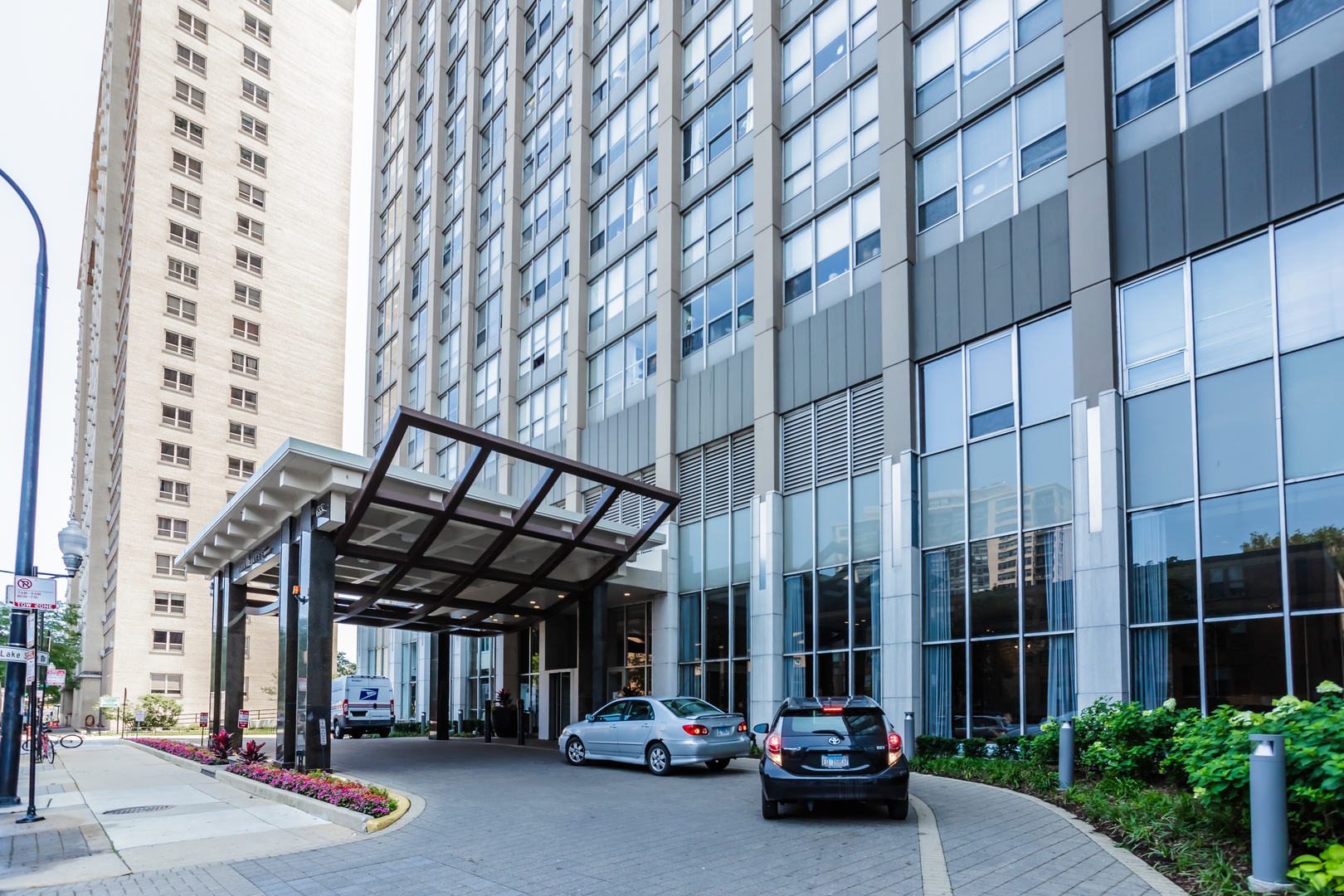 655 West Irving Park Road, Unit 1808 Chicago, IL 60613 - Photo 3 of 25