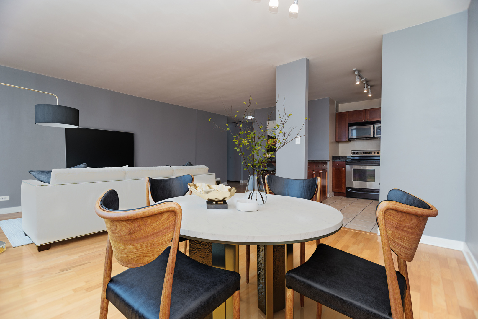 655 West Irving Park Road, Unit 1808 Chicago, IL 60613 - Photo 7 of 25