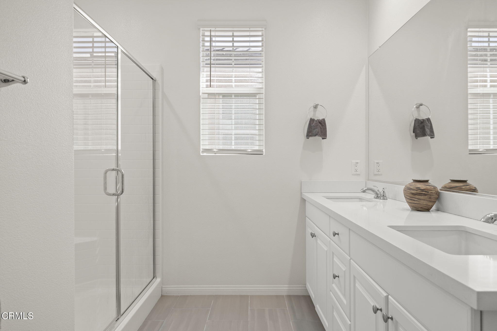 352 Campbell Court Santa Paula, CA 93060 - Photo 16 of 39 25-web-or-mls-Upmarket Media_352 CAM-33