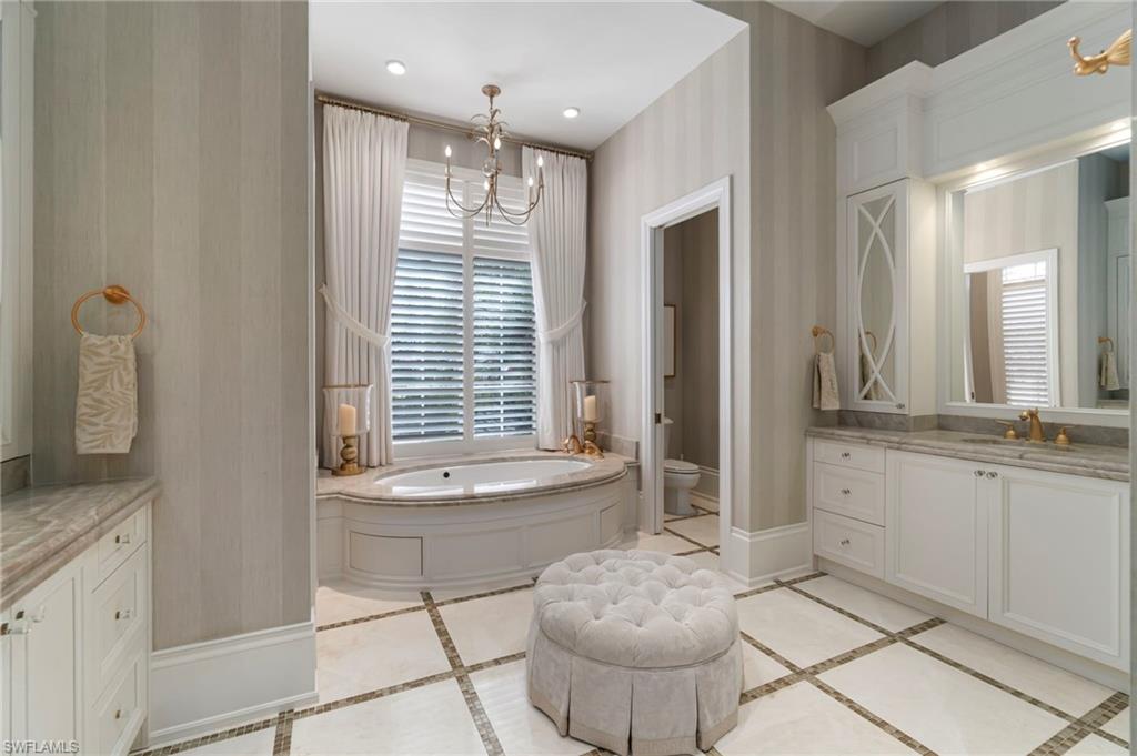 2225 Miramonte Court Naples, FL 34105 - Photo 20 of 50